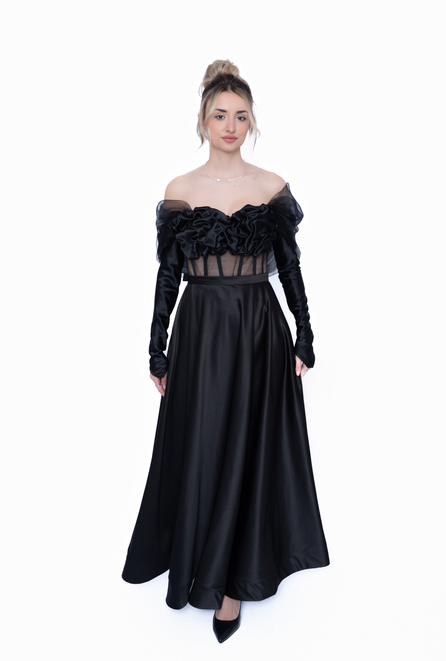 Rochie Neagră Accent Full Set: Corset & Fustă lungă &  Manusi & Voal