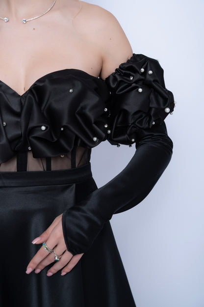 Rochie Neagră Signature Total Look : Corset & Fustă cu trenă & maneca