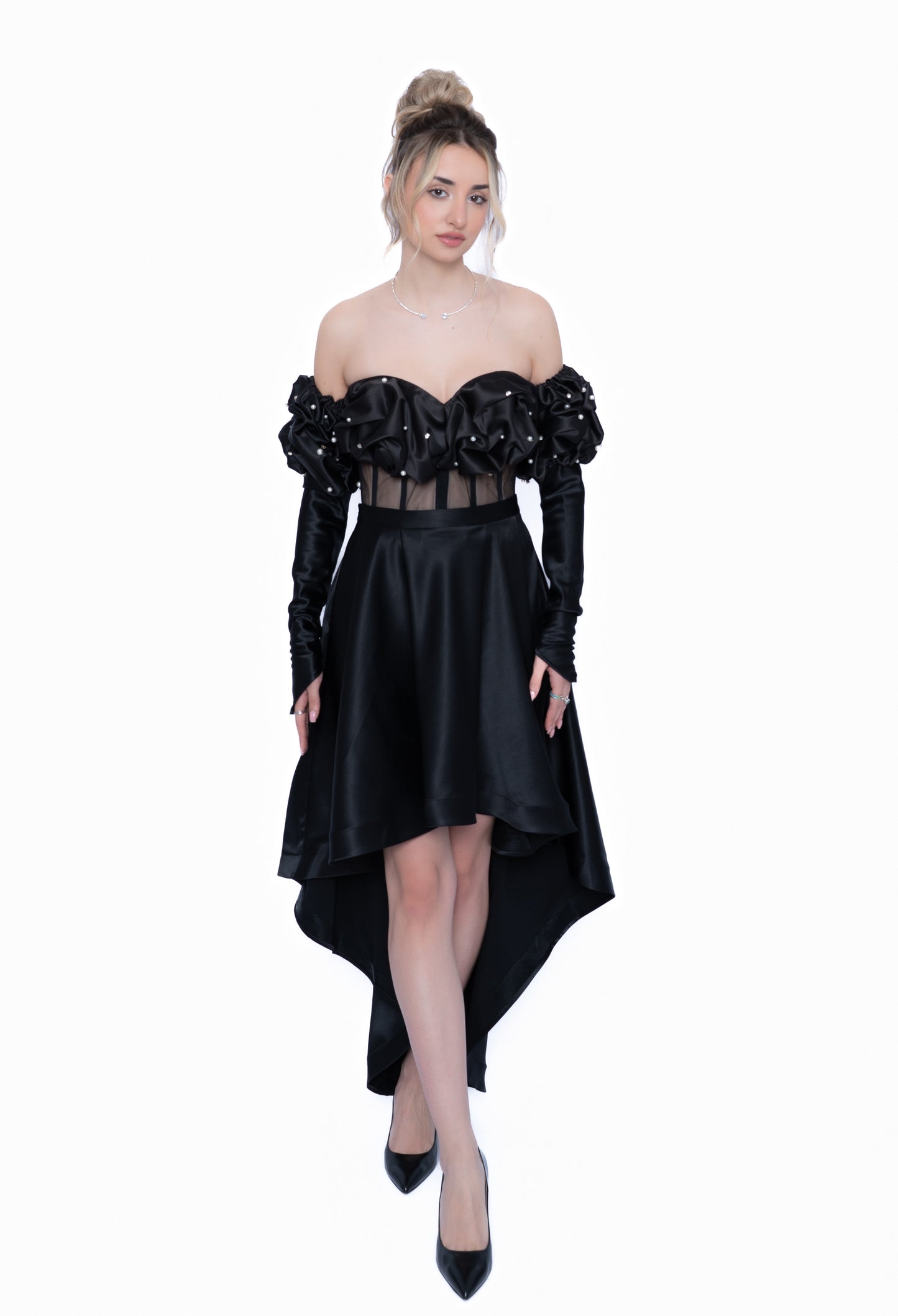 Rochie Neagră Signature Total Look : Corset & Fustă cu trenă & maneca