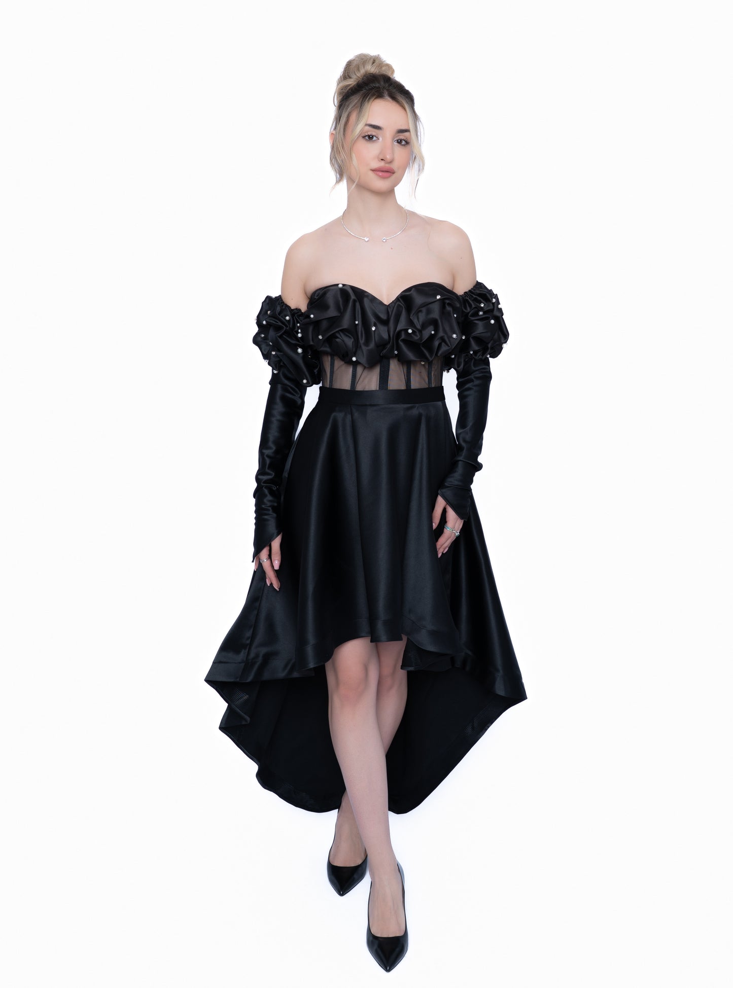 Rochie Neagră Signature Total Look : Corset & Fustă cu trenă & maneca