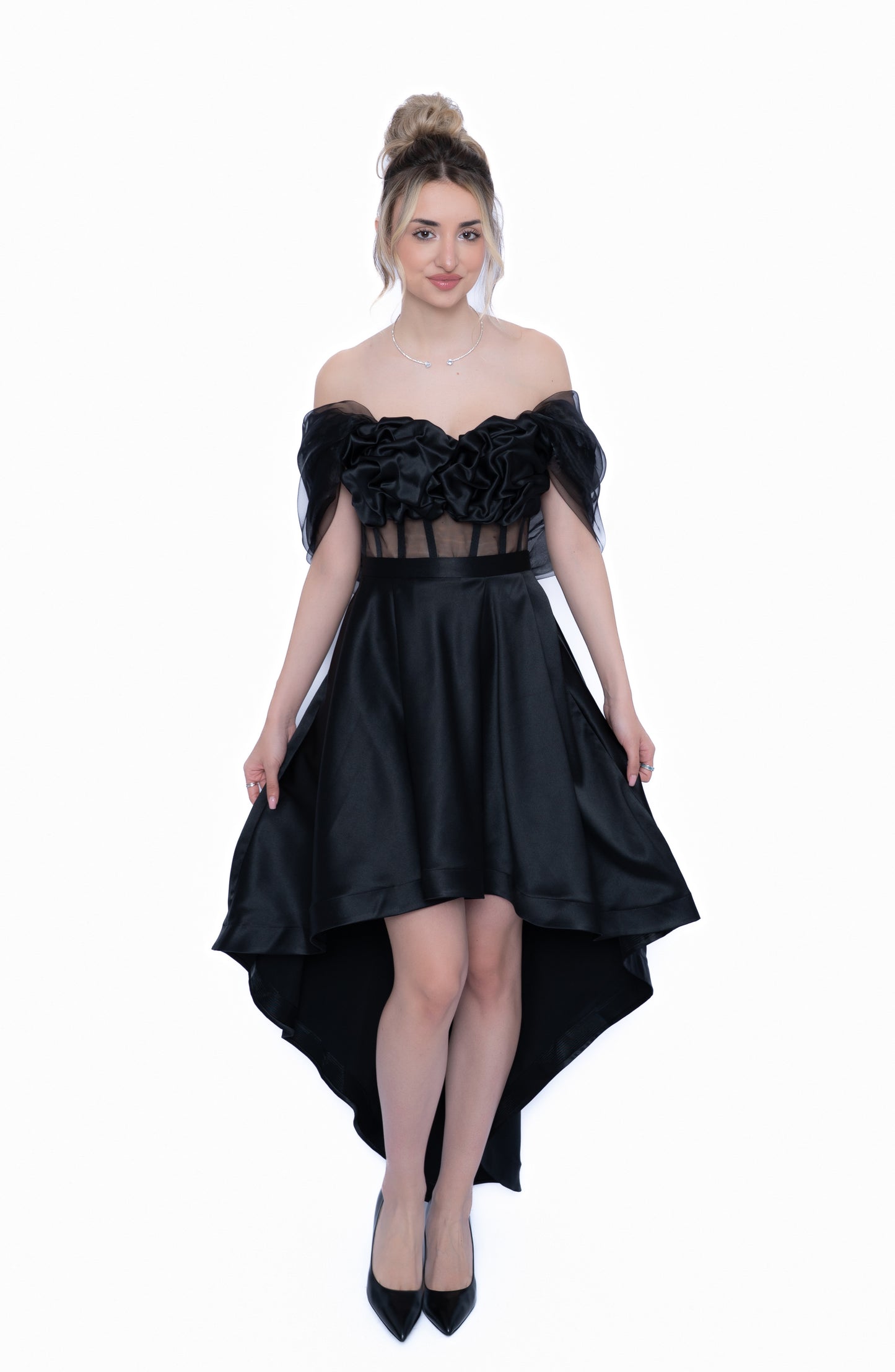 Rochie Neagră Accent Full Set: Corset & Fustă cu trenă &  Manusi & Voal