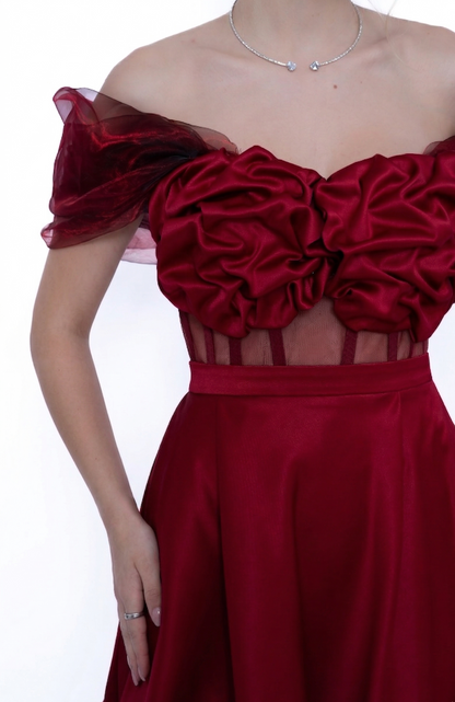 Rochie Burgundi Accent Set: Corset, Fustă scurtă & Accesoriu