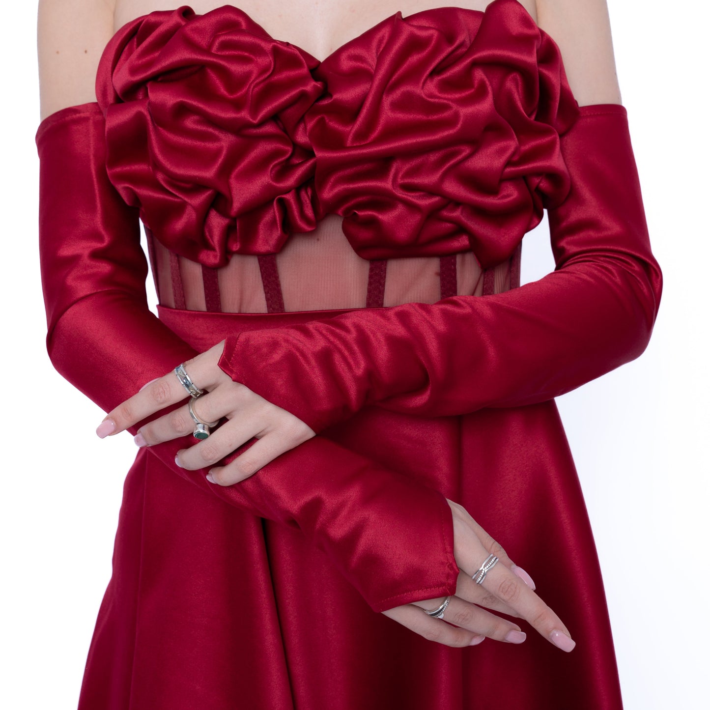 Mănuși lungi din tafta premium culoare burgundi, accesoriu elegant de seară creat de LILA.