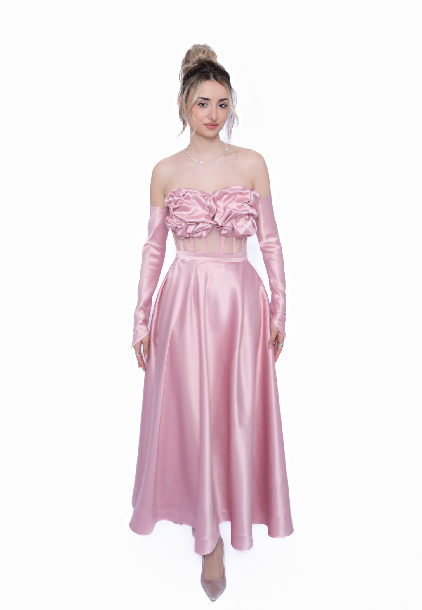 rochie lunga roz cu manusi