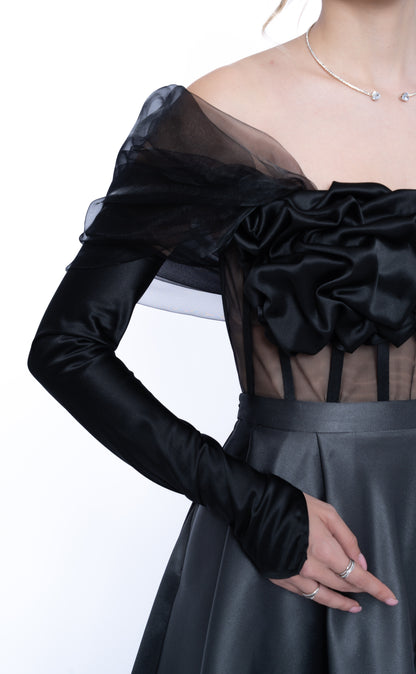 Accesoriu negru detașabil LILA , creat pentru a personaliza și schimba complet orice ținută.